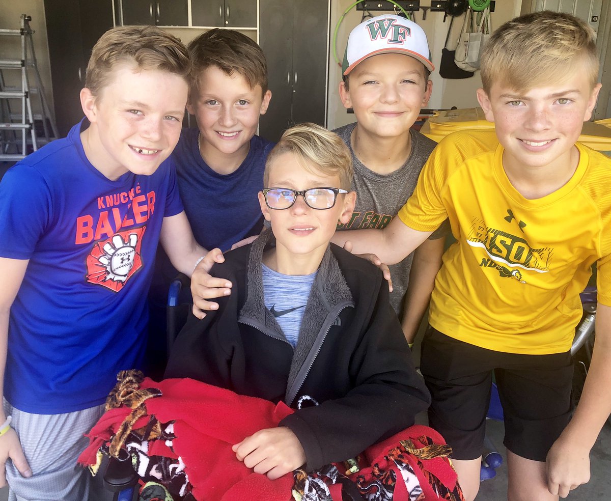 LandonsLight's tweet photo. 🎶 but on a Wednesday in a cafe (garage) we watched it begin again🎶 (our hope that @taylorswift13 is able to give our guy Landon a shoutout) #landonslight  https://t.co/AMH7qCcSAF https://t.co/QZbD7bIJll