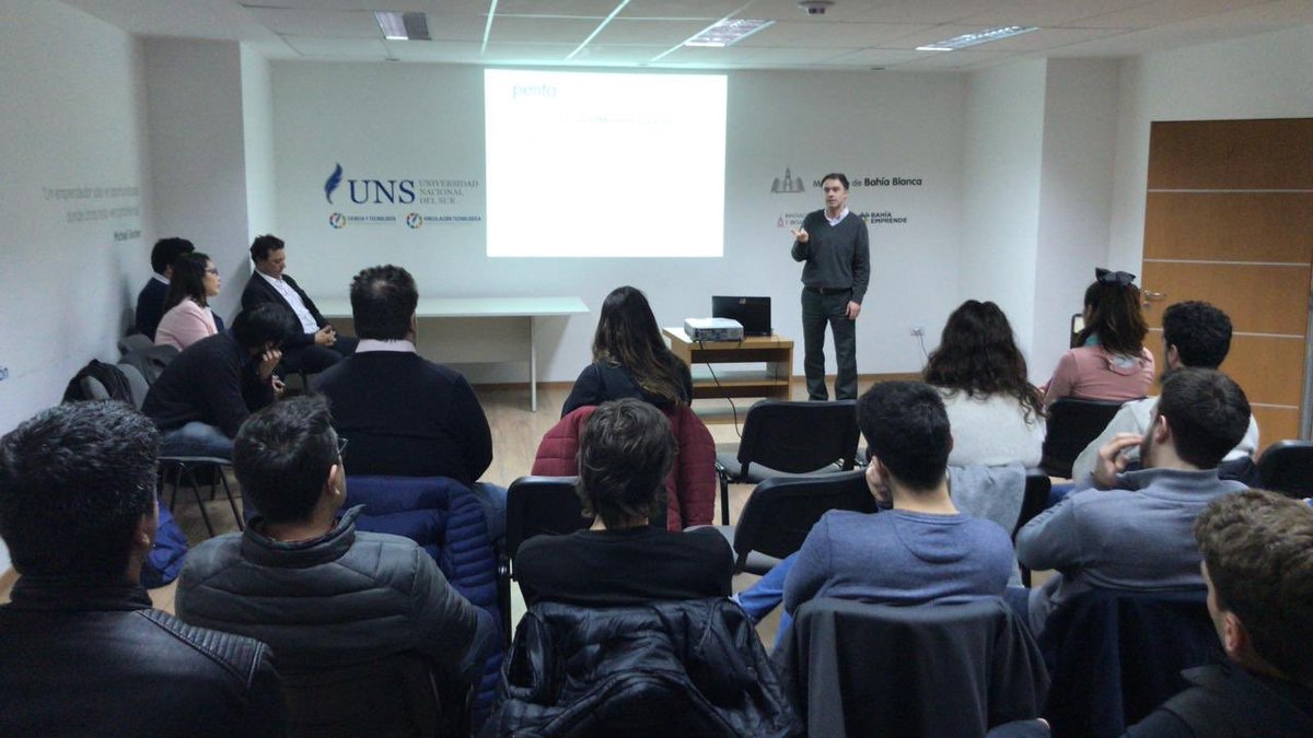 GLOBA_PBA's tweet photo. #LaboratorioPyMEx:

Hoy estuvimos en #BahíaBlanca dando el Módulo 8 “De PyMEx a PyMEs”. 

¡Gracias a las PyMEs expositoras #Anatod, #CoopPampero, #Penta, #Yumba, a @LionelParedes y a todos los que participaron! #GLOBA https://t.co/TXJJ4oNClu