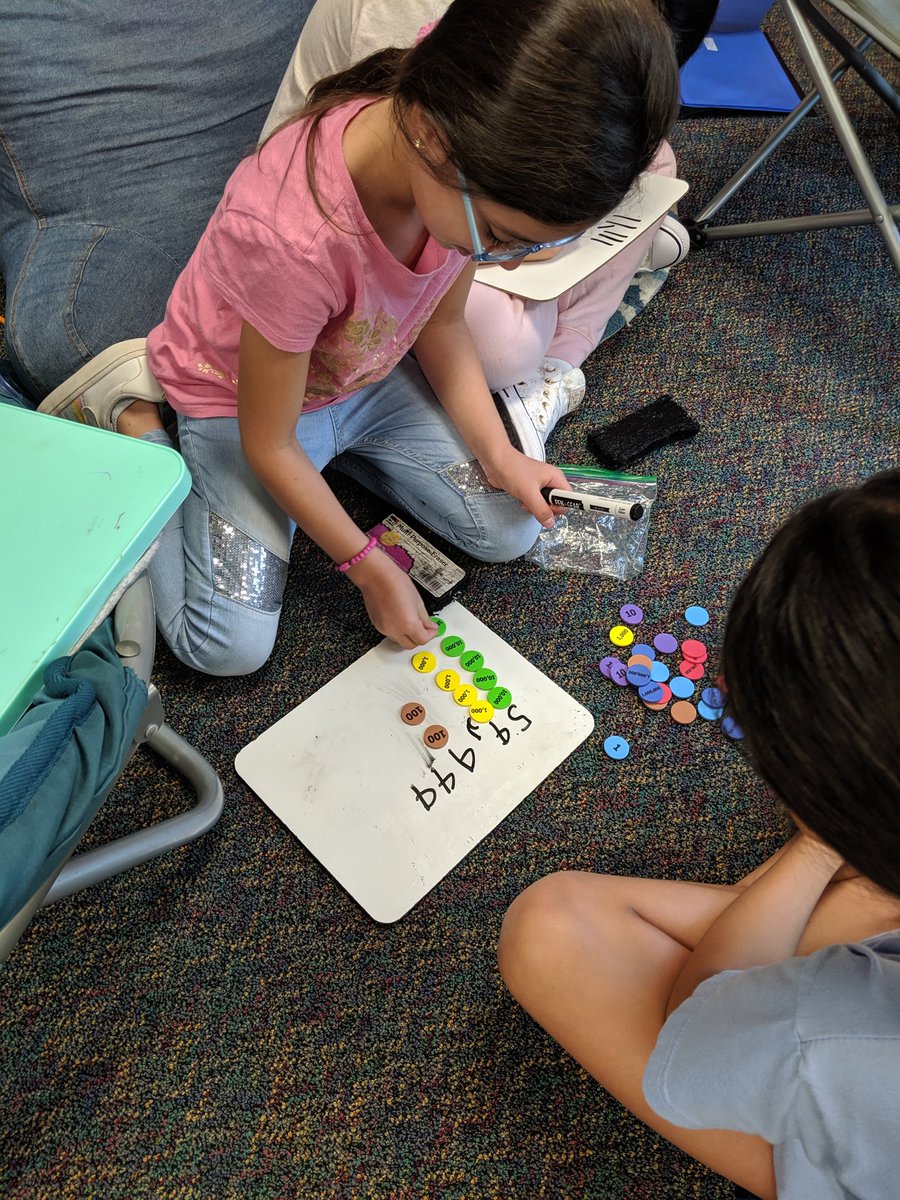 Mrs_Lucas402's tweet photo. I am obsessed with our new place value discs!!! #studentengagement #handsonlearning @TaylorElemTalk https://t.co/hV0SxhpA9Y