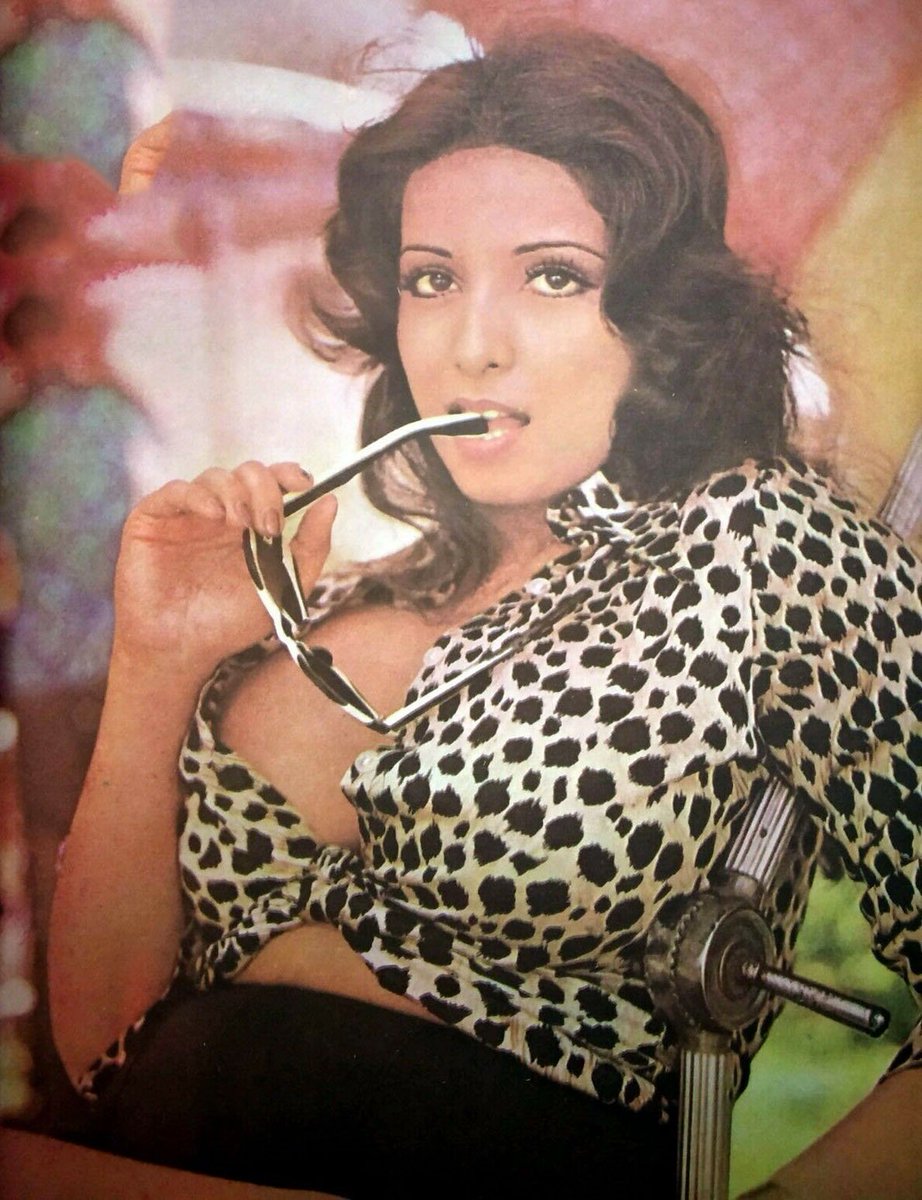 #GuessWho #GuessTheActress #GuessTheArtist #BollywoodFlashback #muvyz #muvyz082219