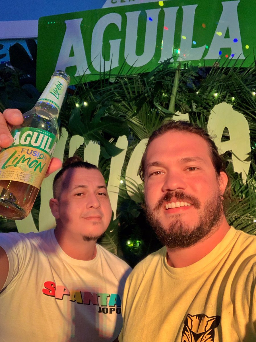 fvengoechea's tweet photo. Probada y aprobada la nueva #AguilaFusionLimon 💥 Me llevo unas cuantas pa’ Barranquilla. #aychuchi @CervezaAguila https://t.co/Ms4GOXybCQ