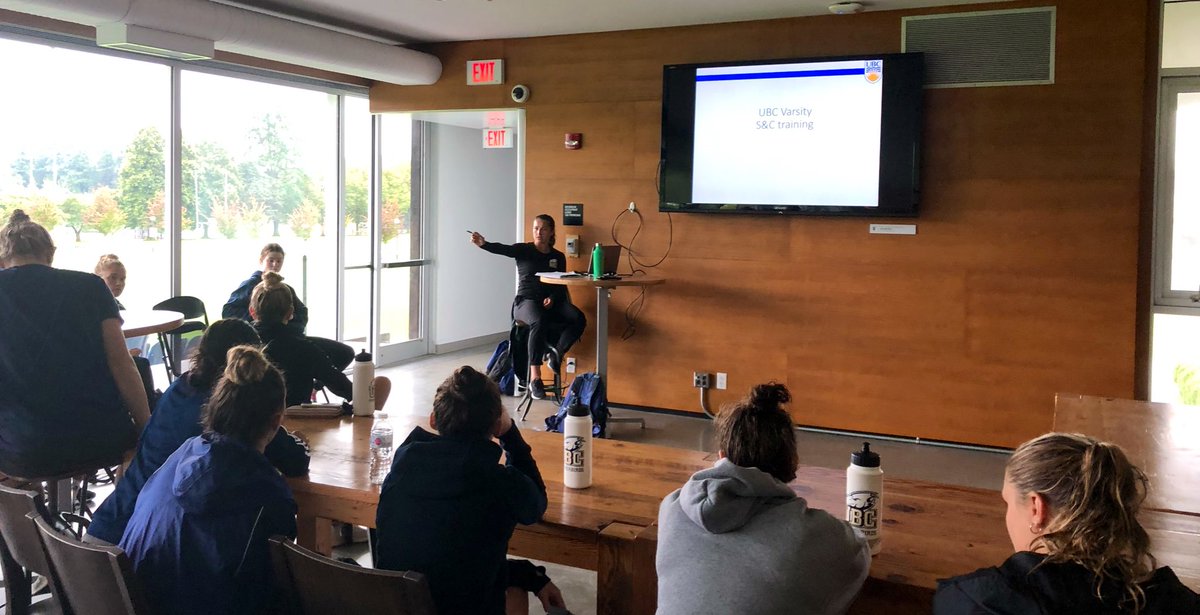 ubcwsoc's tweet photo. Positive discussion with our head S&C coach @ajones_94 about the year ahead #stronger #whywelift #Foundation #fitforseason #LetsGo https://t.co/3YoeUOBVOl