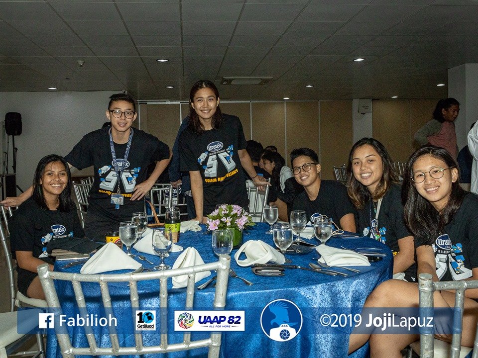 TeamAMDG's tweet photo. Team Ateneo Women's Basketball with Fr. Jett Villarin, Fr. Ben Nebres, team benefactors, alumni, and special friends.

#OBF82 #EaglesForMore 
© Fabilioh - Joji Lapuz @JojiCL 
https://t.co/f6zq9uB68Q https://t.co/9uF6KnQkjg