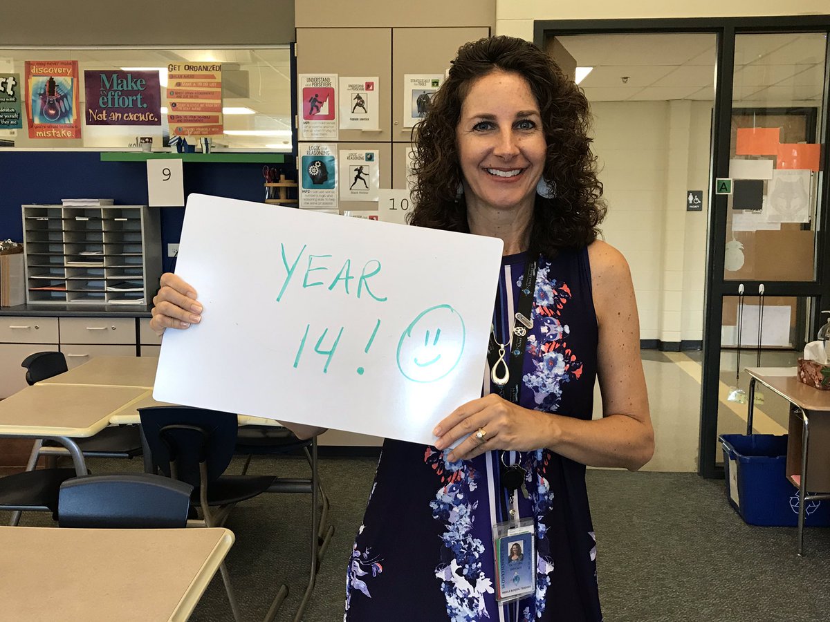 mathreflective's tweet photo. First day-check! Building relationships one student at a time! #reflectpotential #iteachmath #mtbos #D95values #OpenUpMath https://t.co/klaJ3s26jE