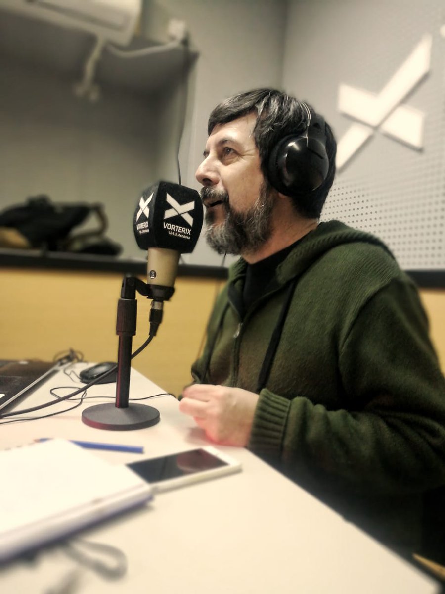 delachi_dyp's tweet photo. ¡Hoy estuvo @paseoencombi en #TomémonosUnTiempo @vorterixmza hablando sobre #delachí y #casadelachí!
Gracias @RingoObregon 🥰 

Por aquí todo lo que se viene 🤩https://t.co/zOG1cKuhjy https://t.co/UTxquR7cYz