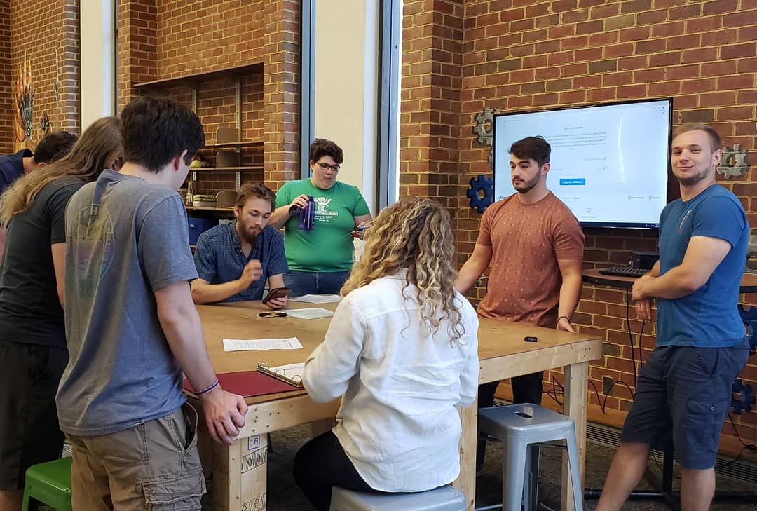 MIXatMason's tweet photo. Today, the MIX team had a meeting in preparation for the Fall semester. We are all excited to see you when we reopen next week! 😊 #MIXatMason https://t.co/dKUGRRMKcc