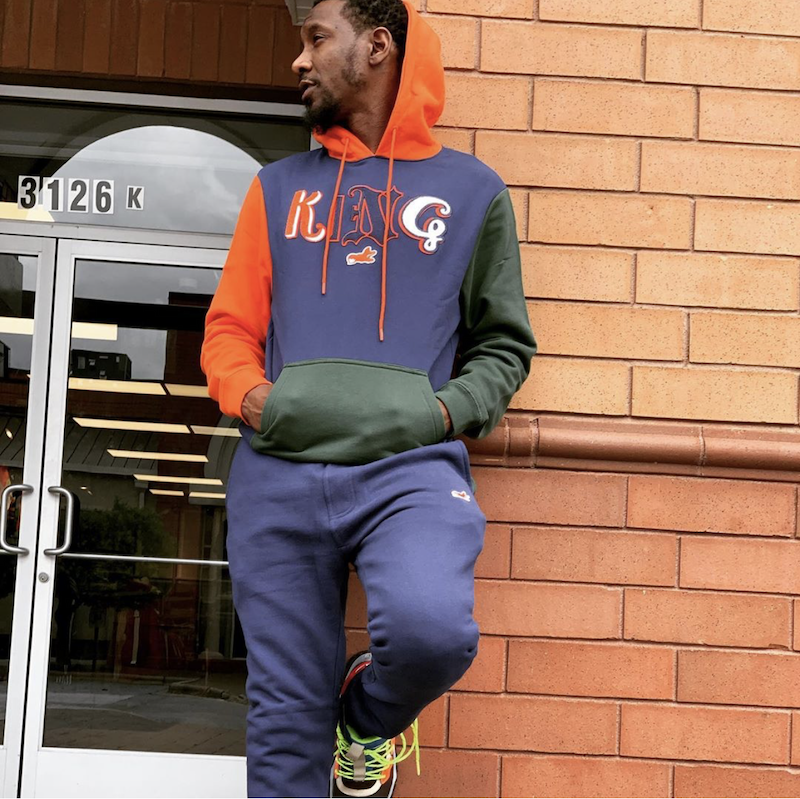 DTLRVILLA's tweet photo. ๐A King Championing his Kingdom ๐
๐ Come Shop With Us!
ใฐ๏ธ ใฐ๏ธ ใฐ๏ธ ใฐ๏ธ ใฐ๏ธ ใฐ๏ธ ใฐ๏ธ
๐ @yung__jeffe
๐ธ: @IBridgeTheGap
#Champion #DTLRstores #Charlottenc https://t.co/rF4KS4yqVN