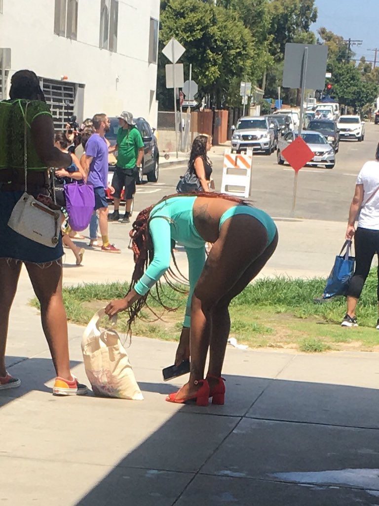 Beach__Creep's tweet photo. #CollegeCutie #CollegeBooty #BeachCreep #VeniceBeachCreep https://t.co/h5RLXAn53m