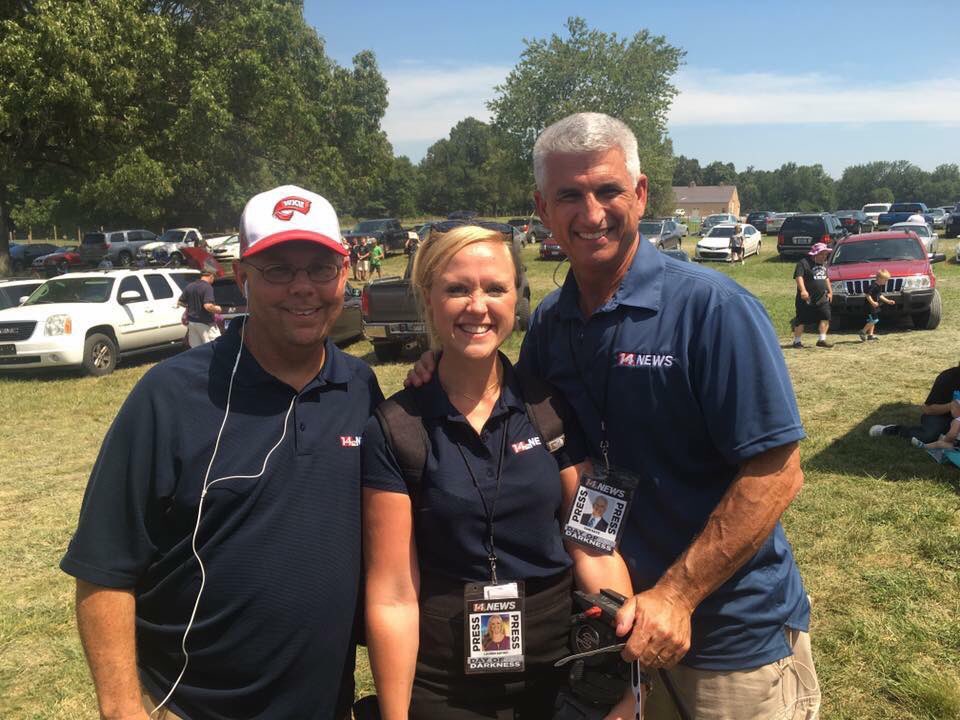 LaurenArtino's tweet photo. Two years ago today: One of the coolest days with the best people!
#2017totalsolareclipse
in Madisonville, KY!
@Dan14News @Shaelie14News @Kara14News @HillarySimonTV
πππππππππ https://t.co/mMvtfm22eW