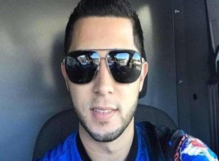 DavidBegnaud's tweet photo. 34yo Arellys Mercado Ríos from Caguas, Puerto Rico was shot dead, police say, after doing a good deed.
She found a lost cell phone &amp; then gave it back to the man who owned it.
He killed her, police say.
Today, he was arrested.
Tonight, he’s out of jail.
https://t.co/mBCa8QsfvN https://t.co/TS1SCAHC0n