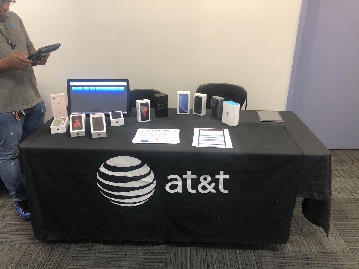 ashernelson215's tweet photo. Back2School Table Day at CCP with @TaajATT. Joint U City/Aramingo win local. #dc #epic https://t.co/5yQE9z5M6G