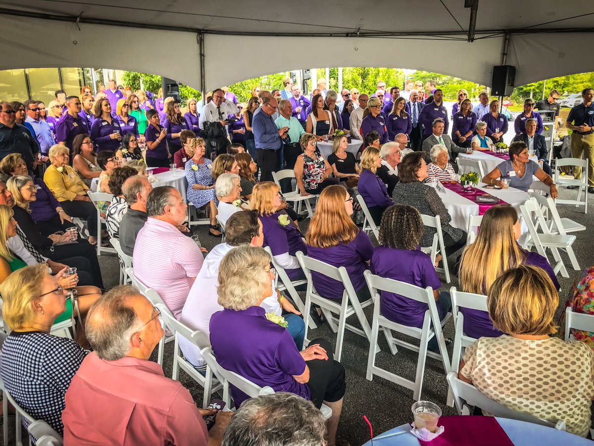 homeinstead's tweet photo. Honored to celebrate #25YearsofHomeInstead w/ our community, #CAREGivers &amp; employees. We're humbled to still be guided by our core values established 25 years ago and look forward to caring for #seniors for years to come! #HomeInstead #HomeInsteadHQ #seniorcare #homecare https://t.co/6oIm0ZDMce
