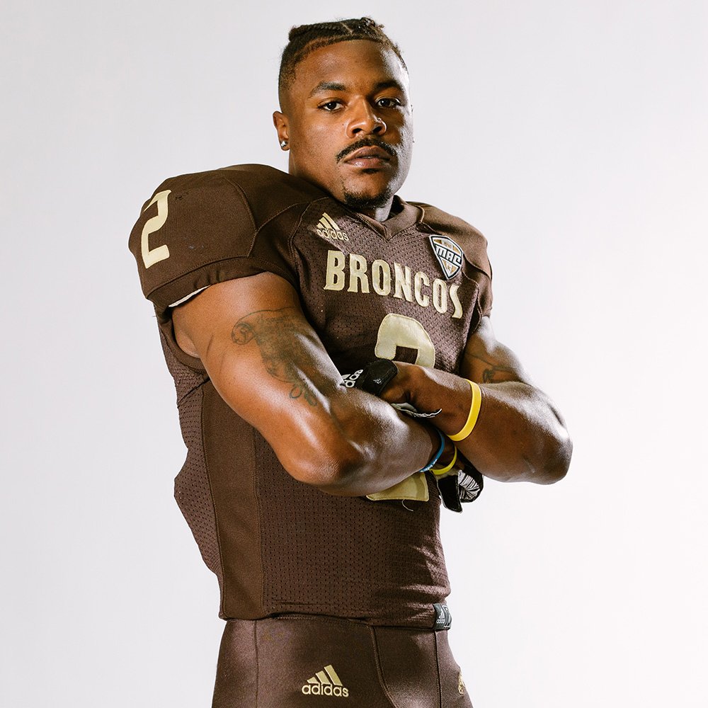 WMU_Football's tweet photo. 4⃣ on the #SBWATCHLIST
⚫️ @wmu____2
⚫️@deeeskrisge1
⚫️@Luke_Juriga56
⚫️@G_Ricci10
#LetsRide https://t.co/d2ZpRAuhZ4