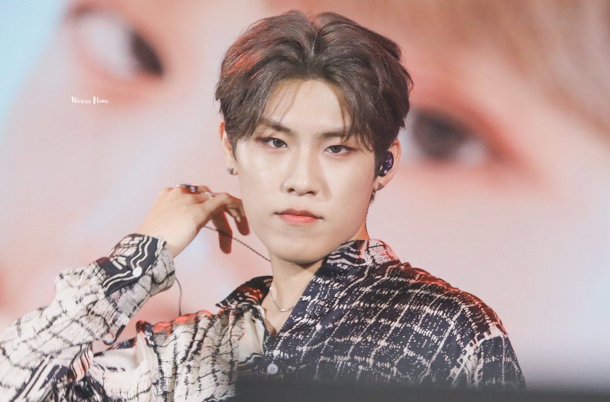 WinnieHouse's tweet photo. 190820
#PARKWOOJIN #AB6IX 
#박우진 #에이비식스 https://t.co/4hgxhJGl9W