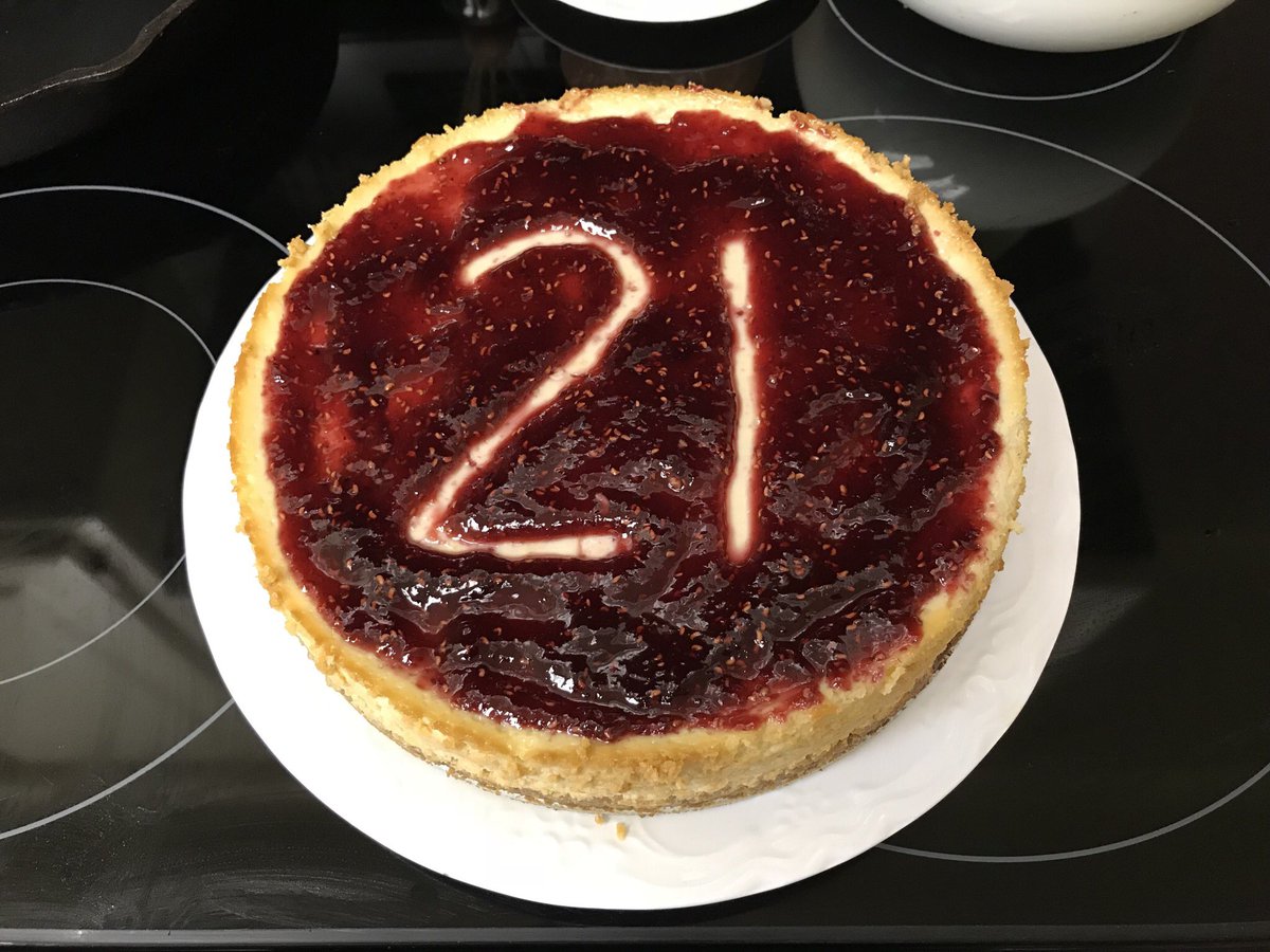 LiveaMemory's tweet photo. @FoodTravelChat A7: My Favorite #Cheesy Dish Has to Be My #Cheesecake!
I Am Always Looking For a Reason to Get Out the #Springform Pans - LOL!
But Now My Kids Now Ask for Cheesecake for Their Birthday! 😀
#foodtravelchat https://t.co/6XIWqvbwtx