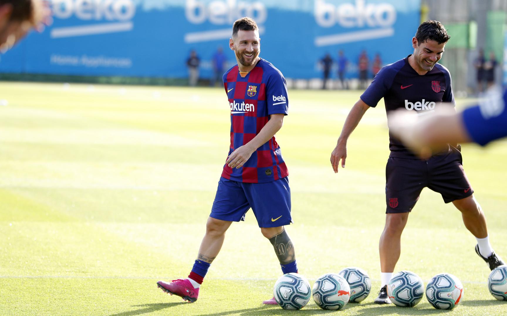 Messi estrena unas espectaculares nuevas botas rosa adidas Nemeziz 19.1 –  La Jugada Financiera