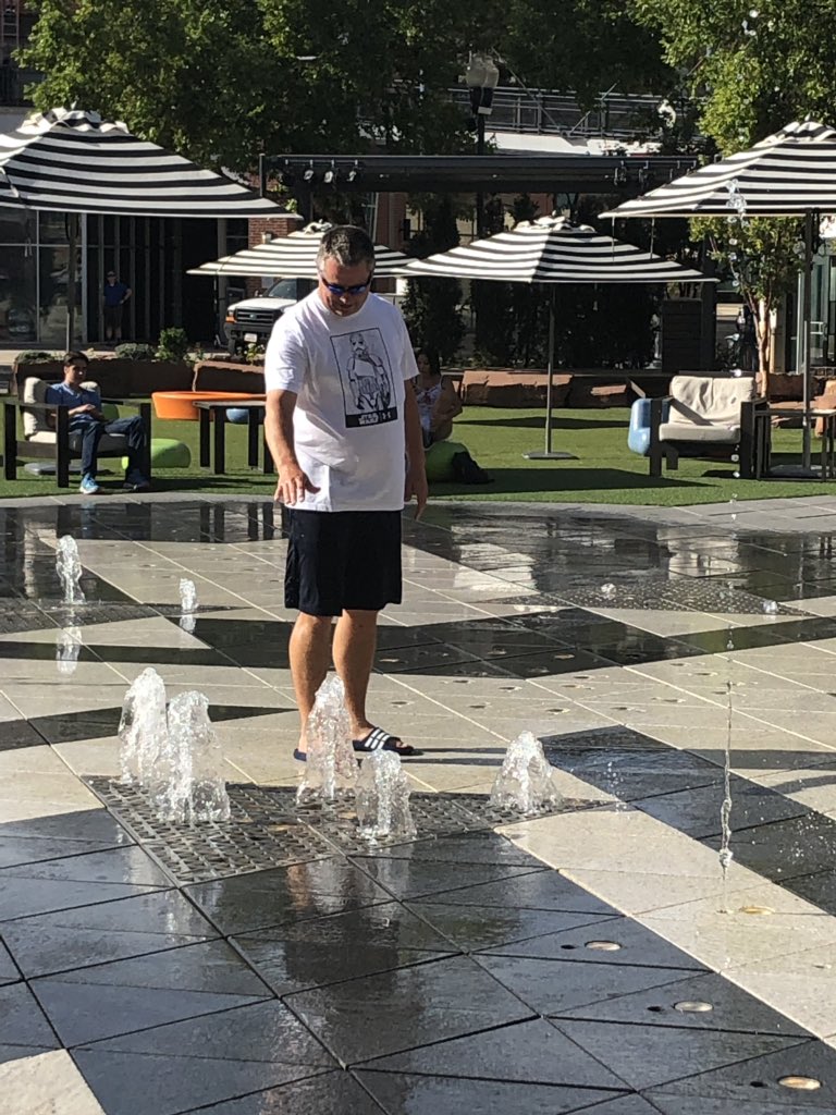 rookierhonda15's tweet photo. Day 9/14 - Started at midnight driving after the ballgame. Heading to Yellowstone. A short stop in Salt Lake City. Beautiful Olympic Legacy Snowflake Fountain. #roadtrip #14HoursOnTheRoad #ReadyForARest https://t.co/WHbwoykWDS