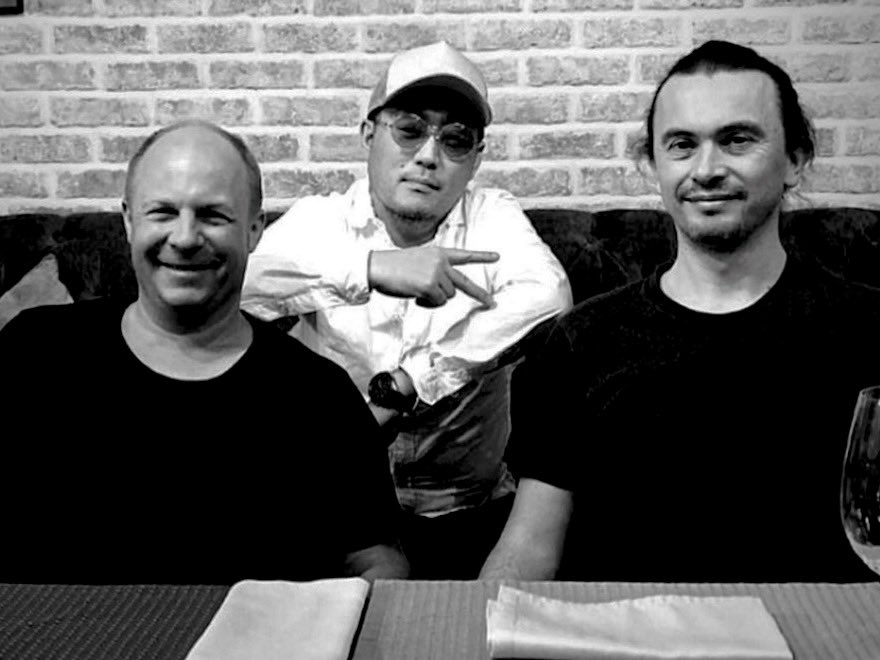 vicyamamoto55's tweet image. Moscow vibes in June of this year!!
W/ @Gorge8bit &amp;amp; @ChrisCarrier5 

#moscow #gazgolder #travelworld