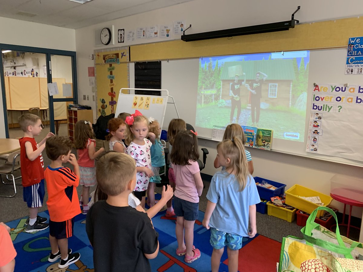 BurtonKinders's tweet photo. Dancing to Go Noodle to get the wiggles out and taking a break for a class pic! Can’t WAIT to watch these kiddos soar! # KST kinders https://t.co/OSN9FoLmLk