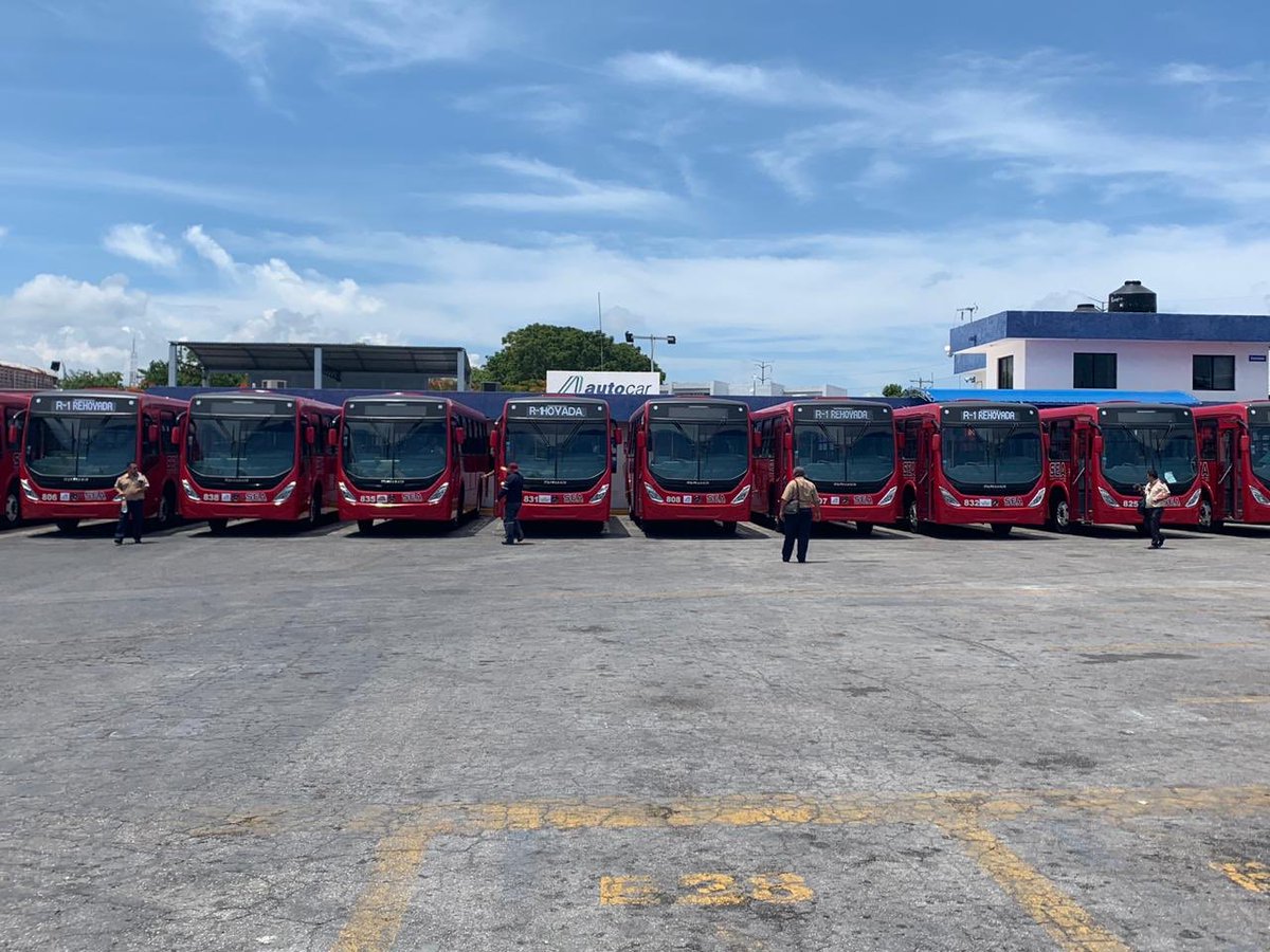 RaulSalas9's tweet photo. Muy pronto este camioncito nos llevará por 7 rutas que pasan por la Zona Hotelera de Cancún ¿se parecen? #BaktúnLabs + #K1 para #MeetBus 📲🔎🚍 https://t.co/6xizkWwAqx