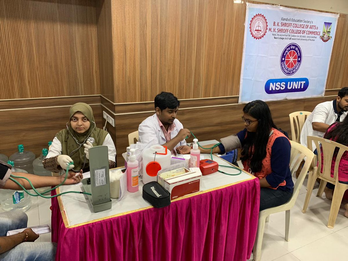 kes_college's tweet photo. NSS unit organised a Mega Blood Donation Camp on 21August 2019.
Total 207 Units of Blood were collected.🙌
.
.
.
#kesshroffcollege #kessc #blood #donation #blooddonation #camp #blooddonationcamp #nssunit #nss #mumbai #kandivali https://t.co/ucYqQIBIbD