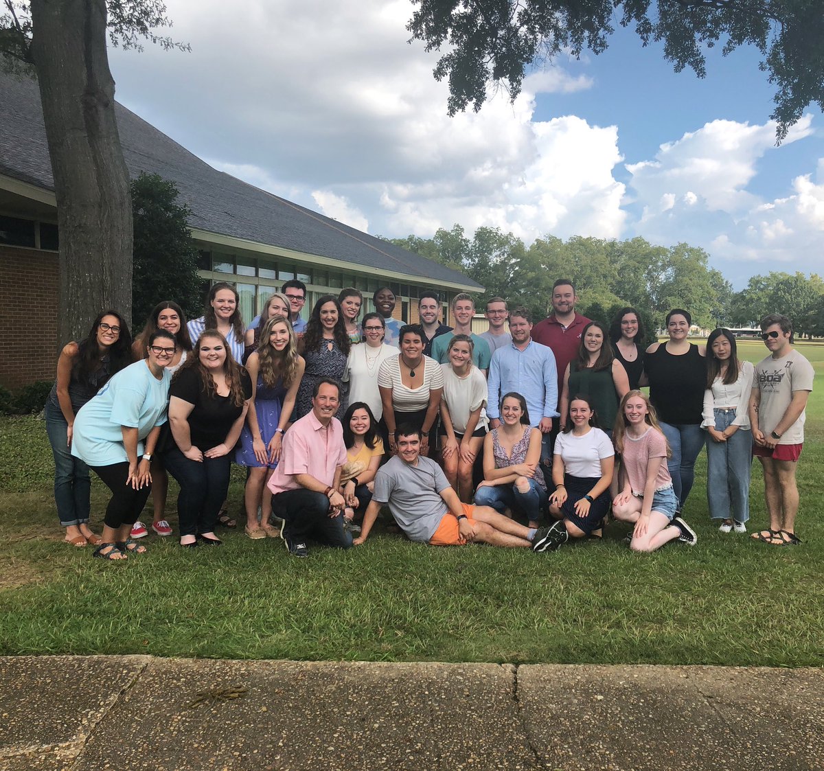 UAOperaTheatre's tweet photo. Presenting the 2019-20 UA Opera Theatre! Get ready for a great year! #Opera #UAOperaTheatre #RollTide https://t.co/LgHi7h0nCM