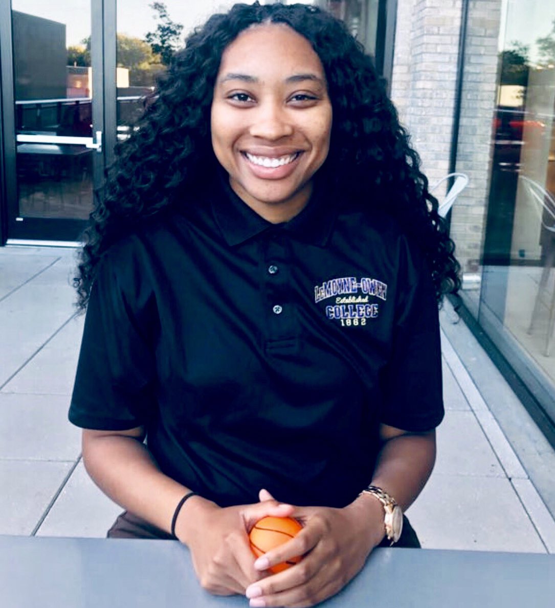 TheOldCoach's tweet photo. #TXHSFB, meet Sham Richardson:
Our new Austin HS football reporter!

Give her a follow ⟶ @ShamRich___ https://t.co/Xt7YHPdbcf