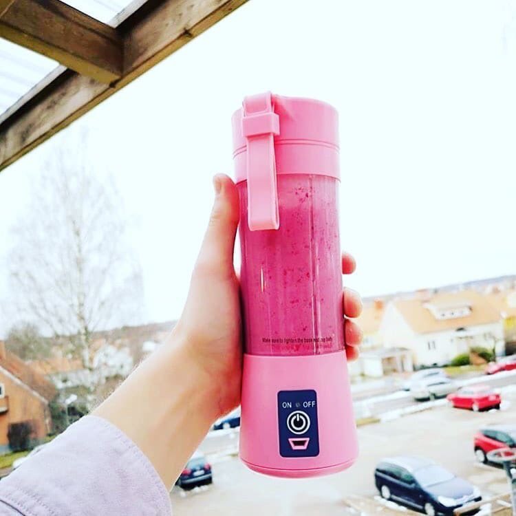 One full charge will last about a week!

Imagine how much money you’ll save  by substituting Popeyes trips for a smoothie  😉
#Popeyes #healthyliving #fitness