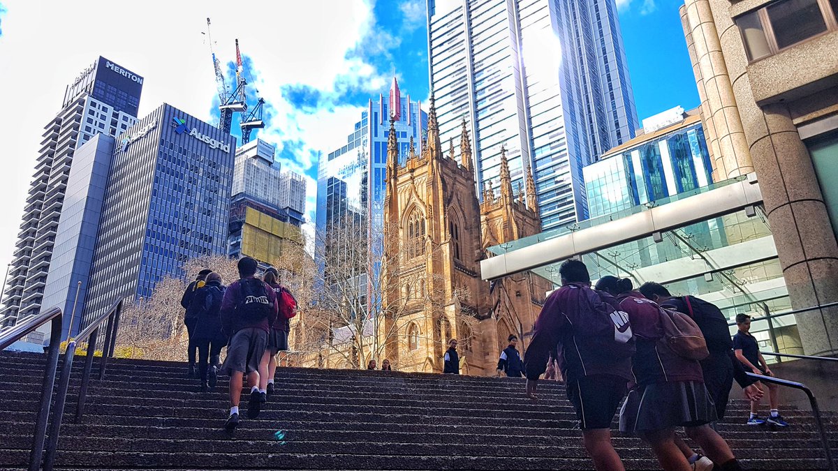 YouthFuturesUTS's tweet photo. Today #IMCSkyHigh students are the innovative architects of designing the future Sydney city.

Old vs young
History vs future design
Sustainability vs change
Building vs nature https://t.co/imLY4rEo2c