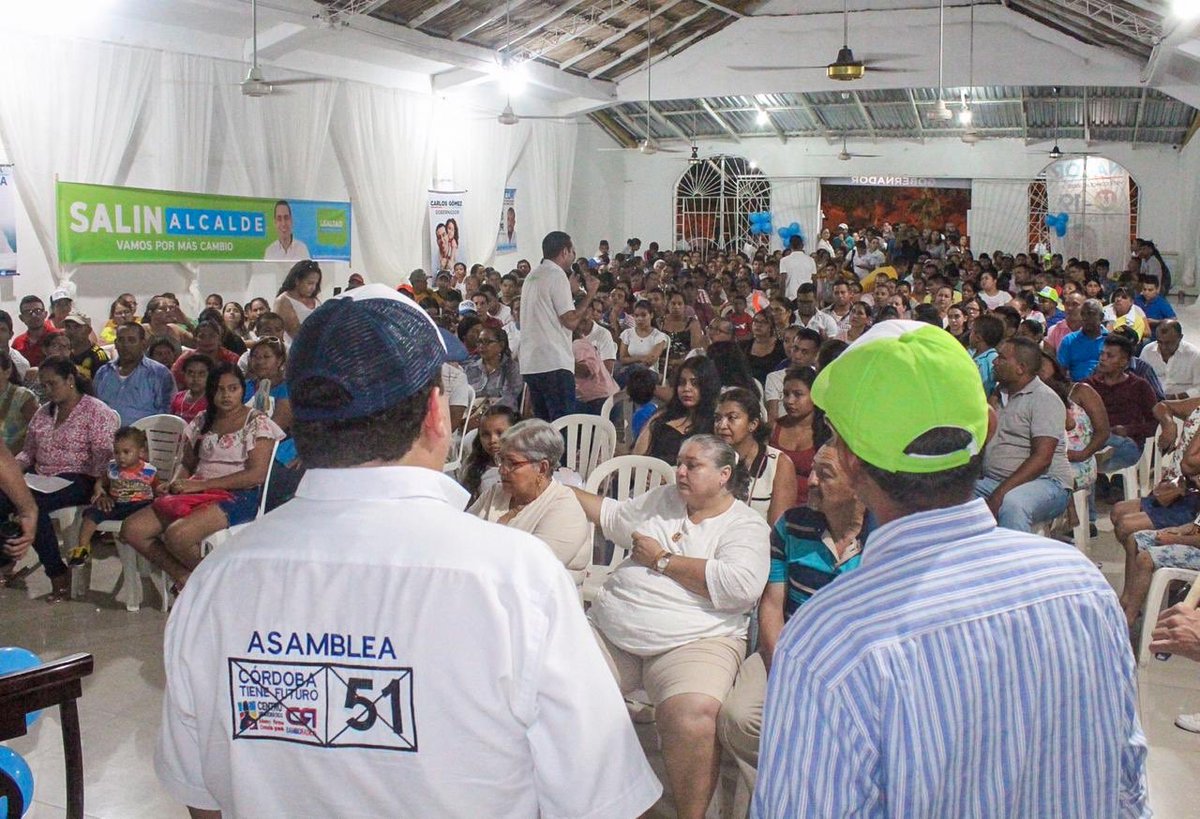 FabianLora_f's tweet photo. Gracias a la Sra Martha Ruíz por esta inmensa reunión que nos permite seguir contándole a los cordobeses las importantes iniciativas que tenemos para el departamento. Seguiremos con la transformación de #Montería y #Córdoba junto al equipo @salinghisays3 @CARLOSDGE. https://t.co/nb9uXJAGL3