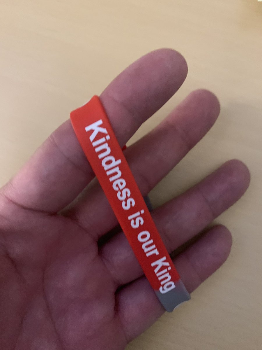 Daily_DMB's tweet photo. Limited Supply of these hope to meet some of you in a week!! @DMBGorgeCrew @davematthewsbnd @BSTRONGBRAND @SLessard https://t.co/P3PA3EXqlK