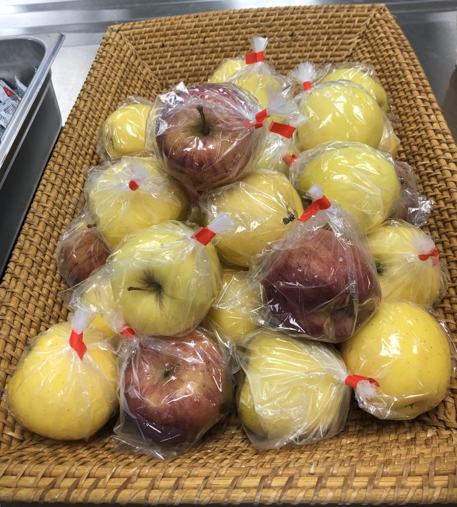 HooverCNP's tweet photo. Wrapping our apples for food safety! Reducing touch points and keeping everyone healthy @HooverSchools #edibleskin #sharetables https://t.co/yqWy2k8gGP