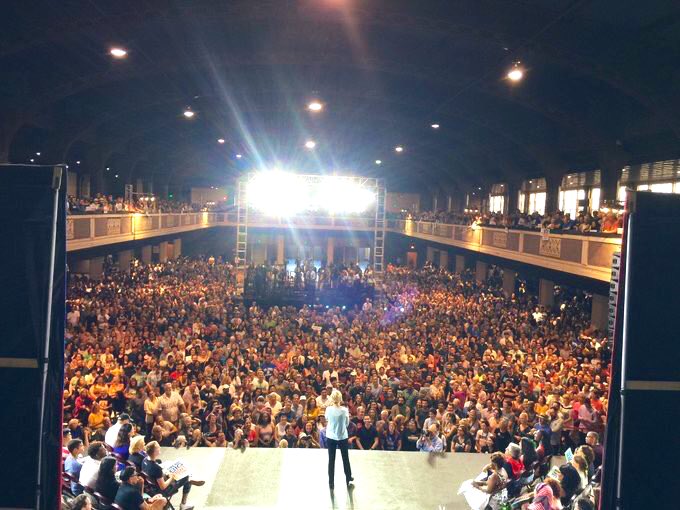 ECihn5MUYAEfd89?format=jpg&name=small