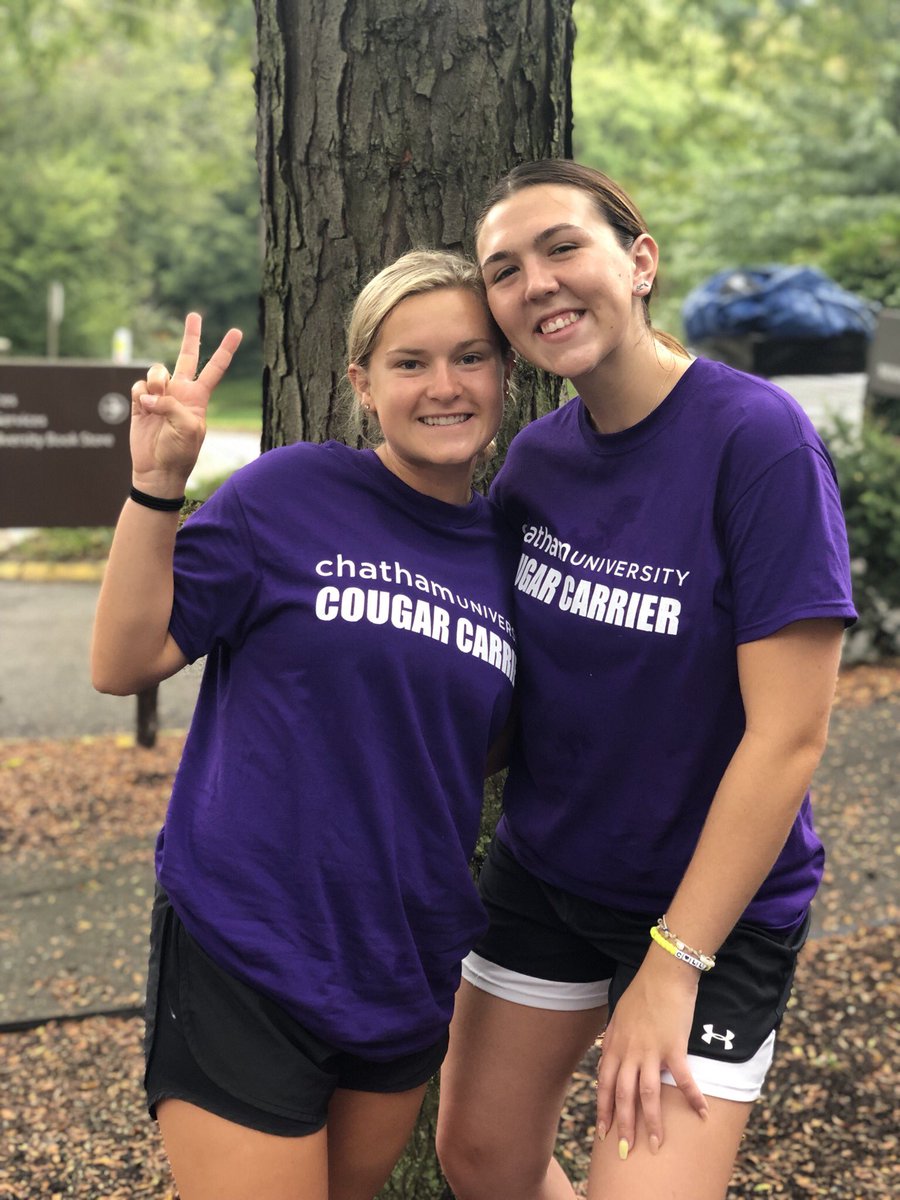 ChathamU_WSoc's tweet photo. 🐾Paws Off🐾 Our girls got their lift in this morning while helping out with Cougar Carriers! We were happy to help the first-years move into their home away from home for this upcoming school year! #chathamu #alltheboxes #pawsoffclawsoff @ChathamU https://t.co/xzjZbvArfv