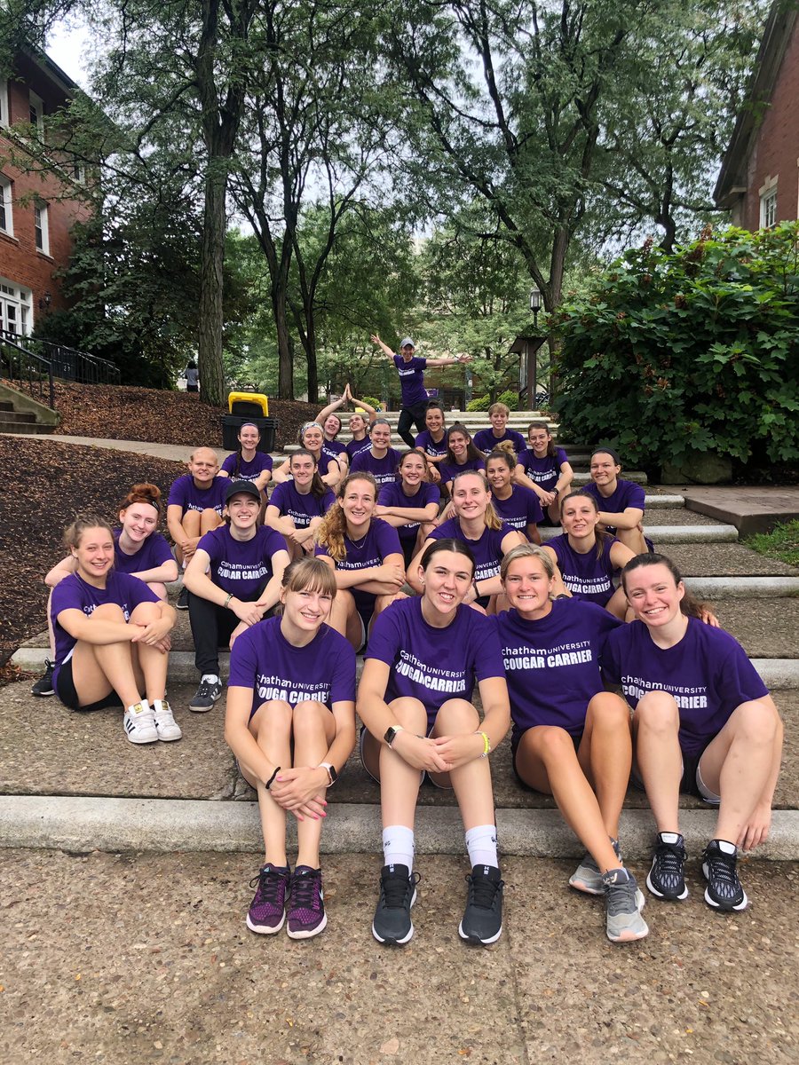 ChathamU_WSoc's tweet photo. 🐾Paws Off🐾 Our girls got their lift in this morning while helping out with Cougar Carriers! We were happy to help the first-years move into their home away from home for this upcoming school year! #chathamu #alltheboxes #pawsoffclawsoff @ChathamU https://t.co/xzjZbvArfv