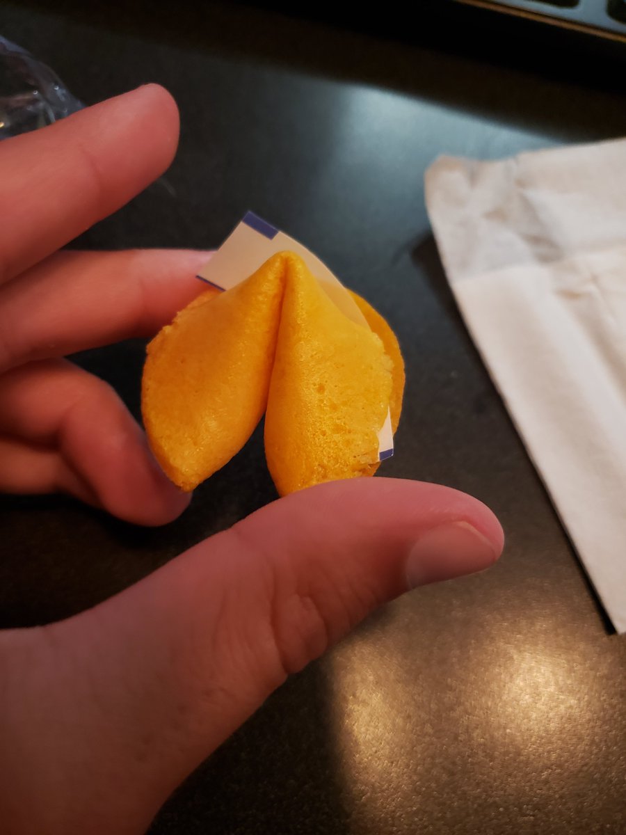 MattPondiscio's tweet photo. this defect turned into the most wholesome fortune cookie ever https://t.co/TvETI5708S