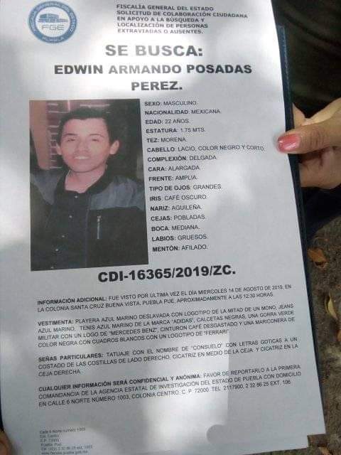 RedLopezDiaz's tweet photo. #ServicioSocial: Estamos buscando a Edwin Armando Posadas Pérez de 22 años visto por última vez desde el 14 de Agosto. Cualquier información llamar al 2117900 #Puebla RT https://t.co/hOTxzhKm32
