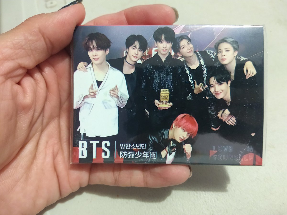 anoushkakarnak's tweet photo. Unos pequeños regalitos provenientes de 🇰🇷
@BTS_twt @CKotoban @chelo_75 @rubikis @GloriaBalcazar @msoniagf
@laija_mayra @MagicShopTV1
정국아 사랑해 ☺️❤️
#JIMIN #잇진 #꾹 🐾
#JIKOOK #KOOKMIN
#ArmyJiKookShipers
#ArmyCreandoMagiaParaBTS
#7Magicians
#BTSARMY
#DNACOMEBACKOUT https://t.co/onB7KnhC0t