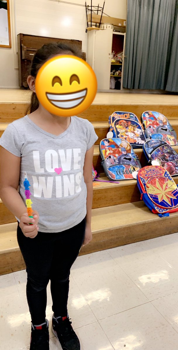 MissSillasBIS's tweet photo. Munsey Stars shining with great attendance! Ms.Riess doing prize drawings for those students who haven’t missed a day this 2019-2020 school year! Way to go Stars! @MunseyBCSD 🌟🌟🌟 https://t.co/iTVAyEaI3F