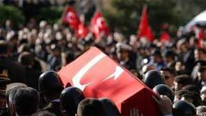 adamdriver3's tweet image. #Perşembe #BirSözVarYa Asker mektubu okunmuştur.