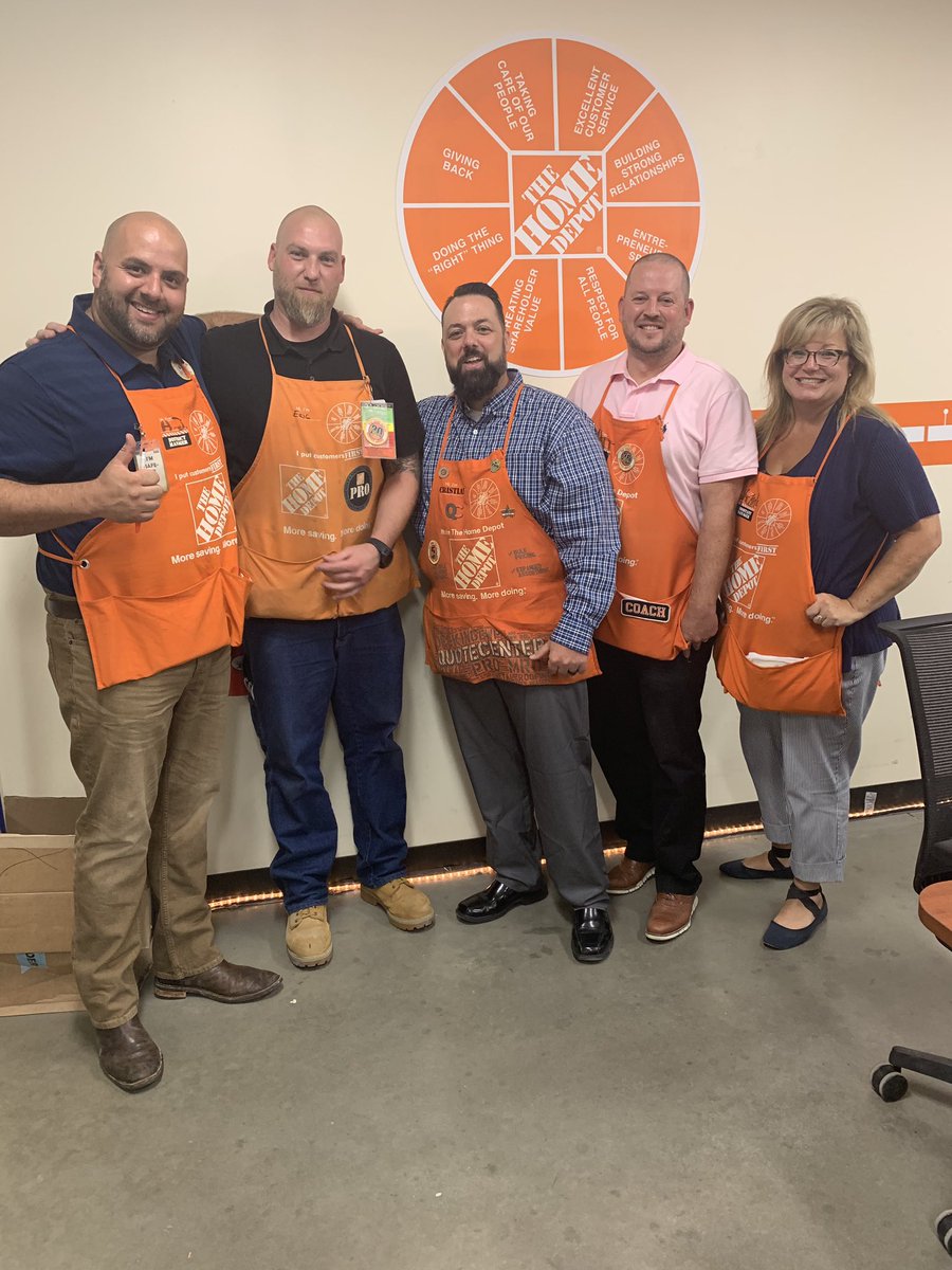 CristianDepot's tweet photo. #6866 Bustleton in the house! ProDS Eric is an amazing #QuoteCenter ambassador- and he is guiding his team to new heights! They are leading the way in #QC growth in #D188. Great energy that’s infectious! Excited to see them take more market share! https://t.co/bwYD6gLH0p
