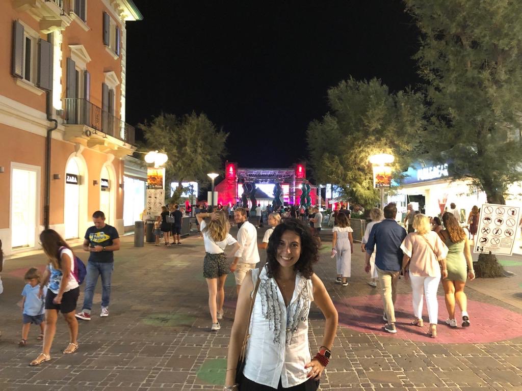 SergioSangio's tweet photo. Compleanno 🎂 di @milly77mi festeggiato con una bella #zingarata fra Rimini Riccione Milano Marittima & Comacchio sono tornato adesso e filo in branda 😪 #buoncompleanno https://t.co/8CaKxyheIe