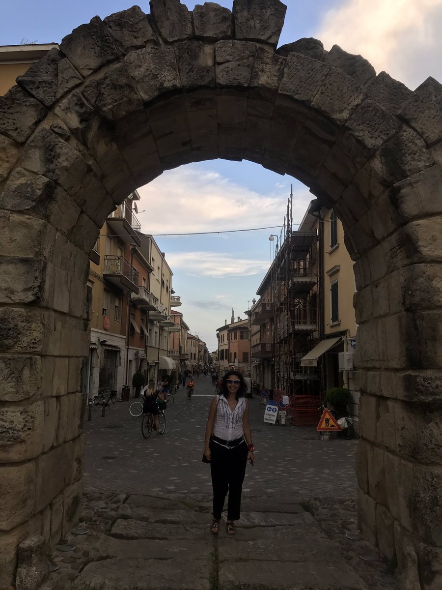 SergioSangio's tweet photo. Compleanno 🎂 di @milly77mi festeggiato con una bella #zingarata fra Rimini Riccione Milano Marittima & Comacchio sono tornato adesso e filo in branda 😪 #buoncompleanno https://t.co/8CaKxyheIe