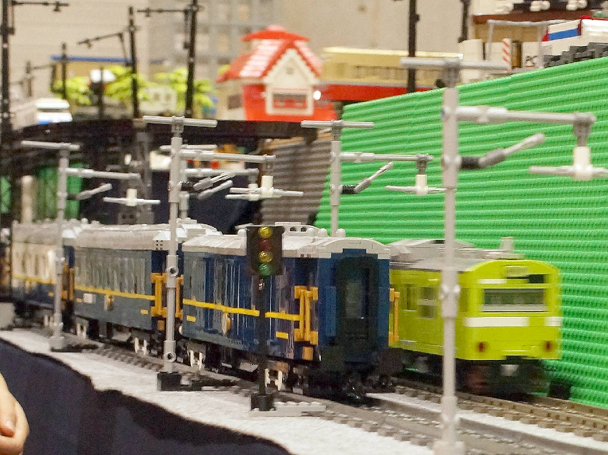 houmeisya's tweet photo. 【ブログ更新】#国際鉄道模型コンベンション のLゲージ出展、1日目のレポート前半です(写真44枚)。今回は、早めに書き上げちゃいますよ!
(なお、Mcmugさんの京成は初日前半だけ!)
#JAML
https://t.co/F9XspujdQ0 https://t.co/ssthMtoorZ
