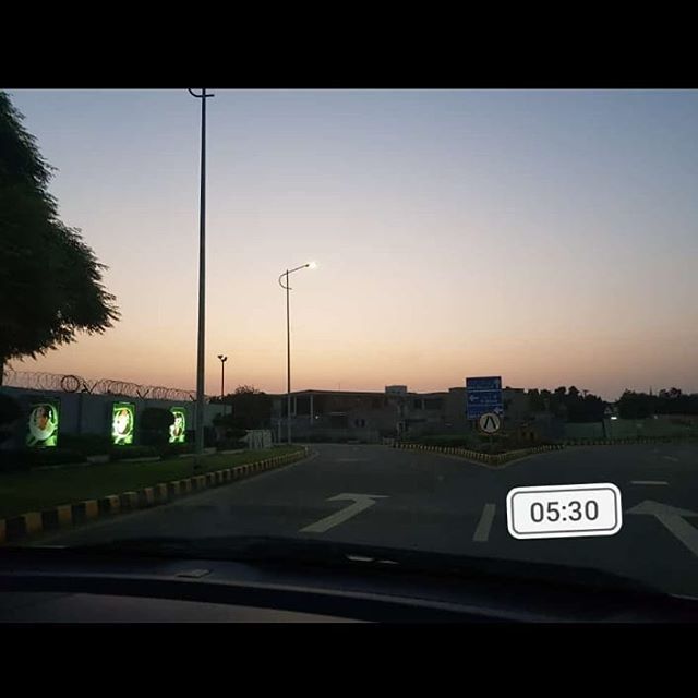 eLYQD.world tweet media