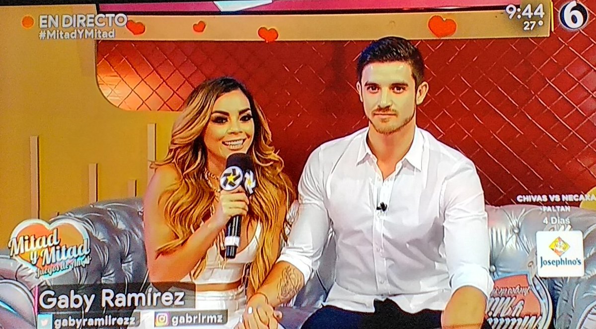 pIscsam's tweet photo. @gabyramiirezz @HolaRoger Que padre verlos en #MitadyMitad se ven guapísimos 💖💞
#Rogby https://t.co/yeNpfBCqDs