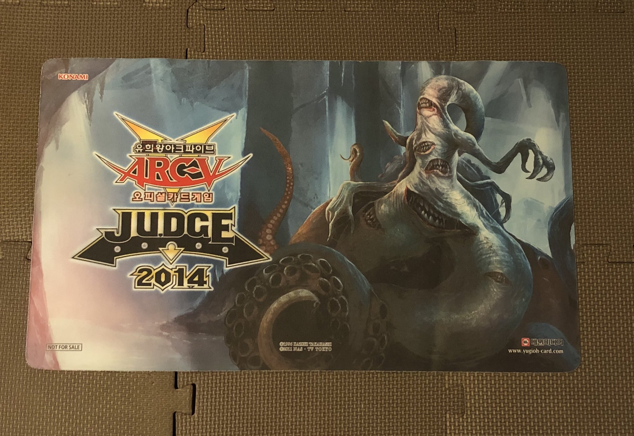 遊戯王 ナイアルラ プレイマット 韓国ジャッジプレマ-