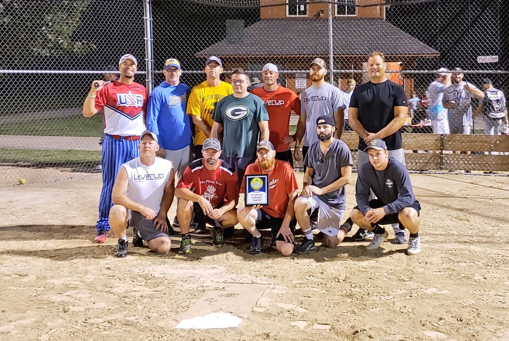 OlHossVike's tweet photo. β Wednesday League Champion
β Friday League Champion
β City Tournament Champion
2019 was a clean sweep!
#BossHoss of Stoughton
#PlayBall #LikeAHoss πͺ #GreenAndGold #LevelUpSoftball https://t.co/r1kkLorpA4