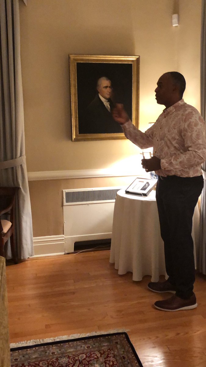 ttorello's tweet photo. Cast members from Hamilton @UnionCollege to see our portrait of the great man and our lock of Washington’s hair. https://t.co/GY7pZuyUon