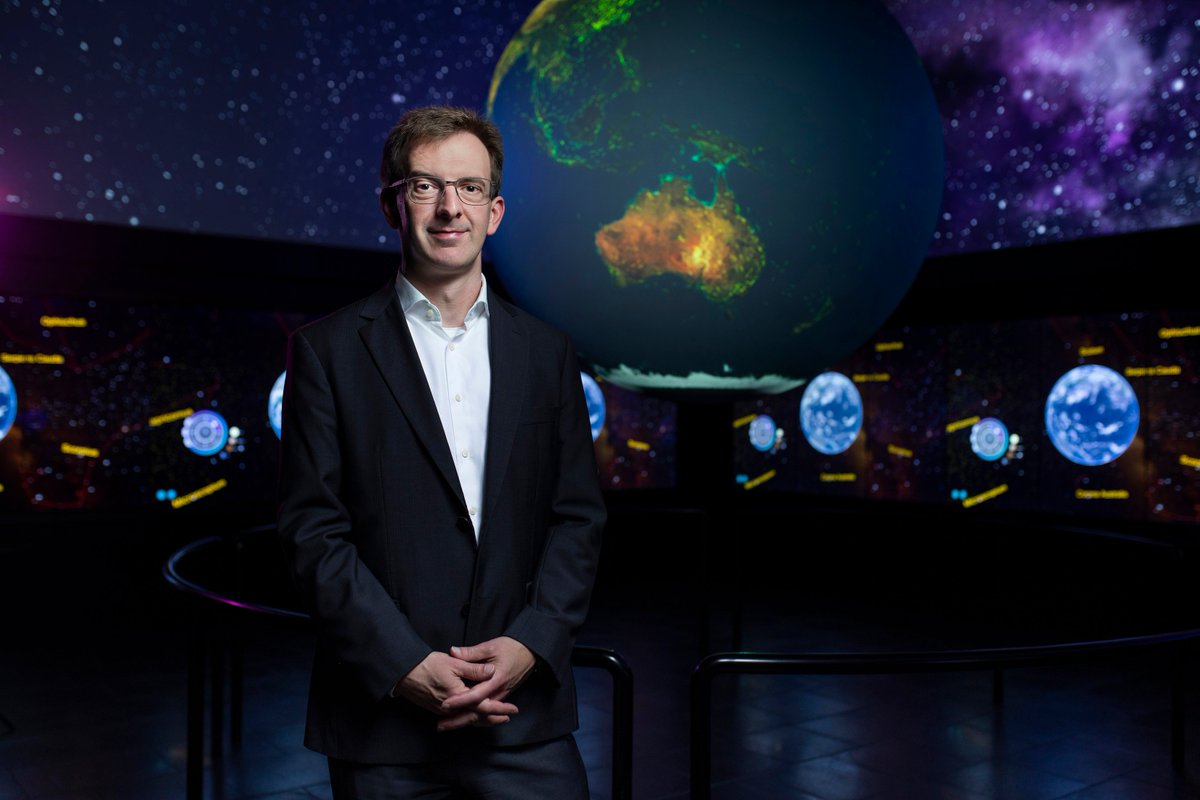 UniSA Research (@unisaresearch) on Twitter photo A/Prof Gottfried Lechner hosts the latest #EnterprisingResearchTalk: Satellite Revolution on Tues 10 Sept, discussing how small satellites, known as #CubeSats, are taking over space. Register for the event now: bit.ly/2L02ImH <a href="/SmartSatCRC/">SmartSatCRC</a> #UniSA A/Prof Gottfried Lechner hosts the latest #EnterprisingResearchTalk: Satellite Revolution on Tues 10 Sept, discussing how small satellites, known as #CubeSats, are taking over space. Register for the event now: bit.ly/2L02ImH <a href="/SmartSatCRC/">SmartSatCRC</a> #UniSA